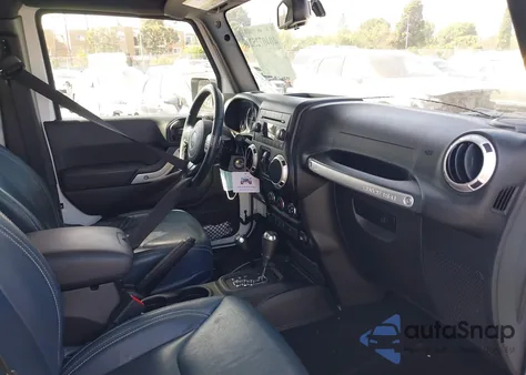 2017 Jeep Wrangler Unlimited Sahara 4X4 from USA, damaged, VIN 1C4BJWEG3HL723043